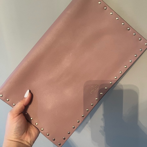 Like new ! VALENTINO ROCKSTUD envelope Clutch - Picture 4 of 5